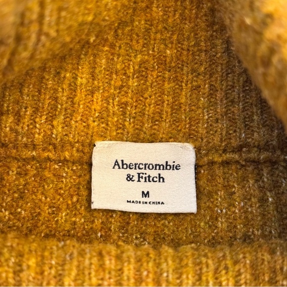 Abercrombie & Fitch Women’s Chunky Knit Mockneck Golden Yellow Sweater Size M - Picture 6 of 12